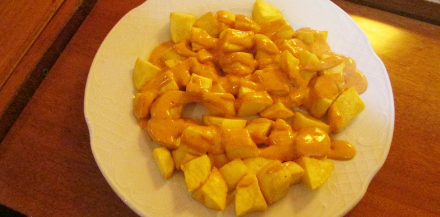 Patatas bravas