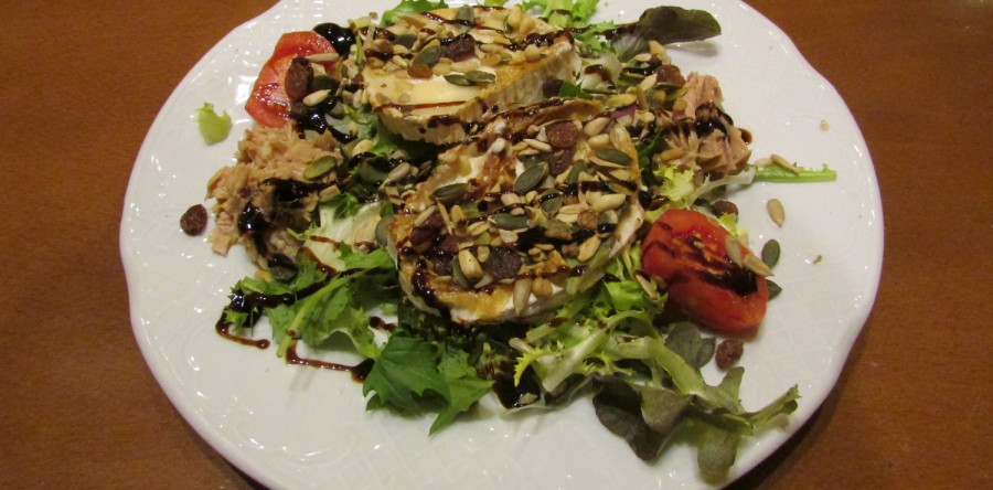 Ensalada de queso de cabra